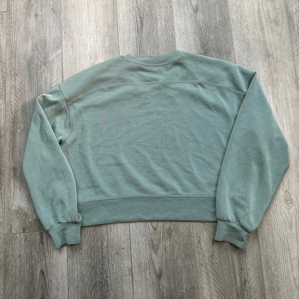 Lululemon Softstreme Cropped Crewneck Sweatshirt Womens Sage Green